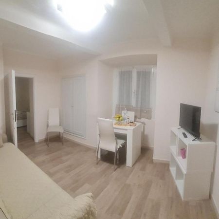 Trilocale Nel Centro Di Sampierdarena Apartment Genova Exterior foto
